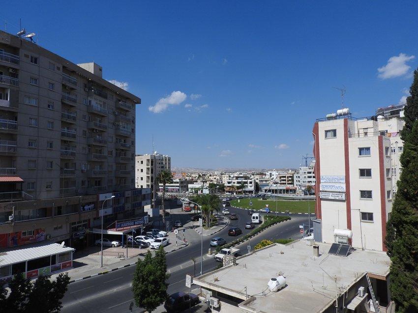 One Bedroom Aptm Larnaca Bagian luar foto